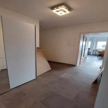 Modern With Balcony Appartement